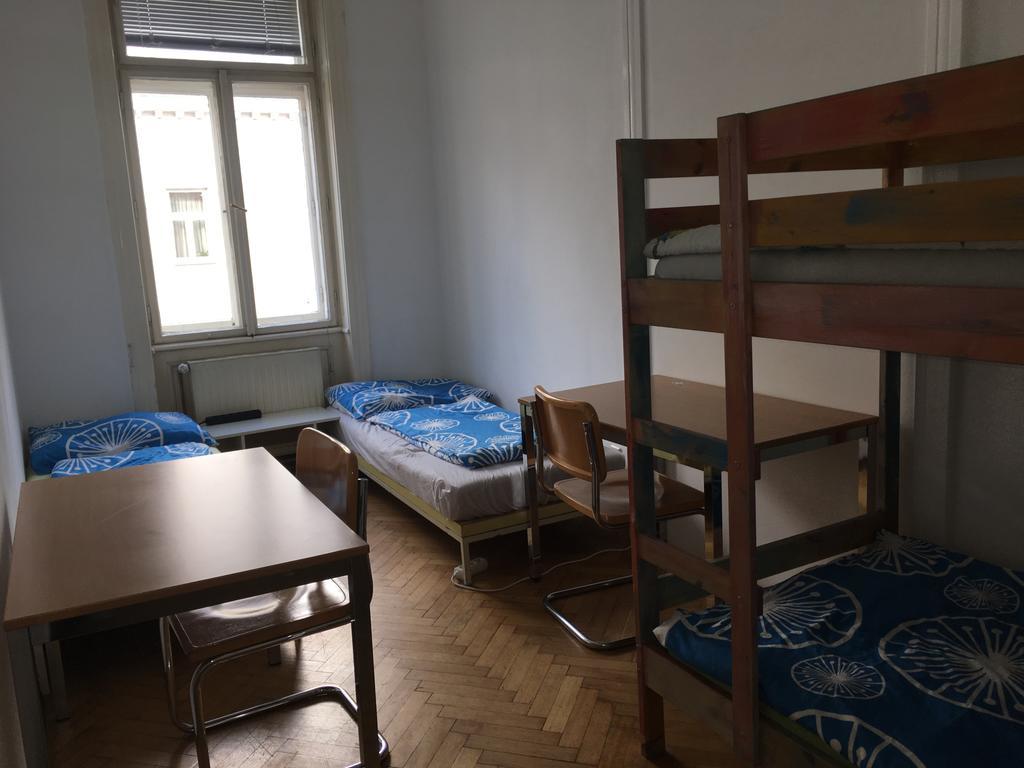 Hostel Chichilli Hostel *